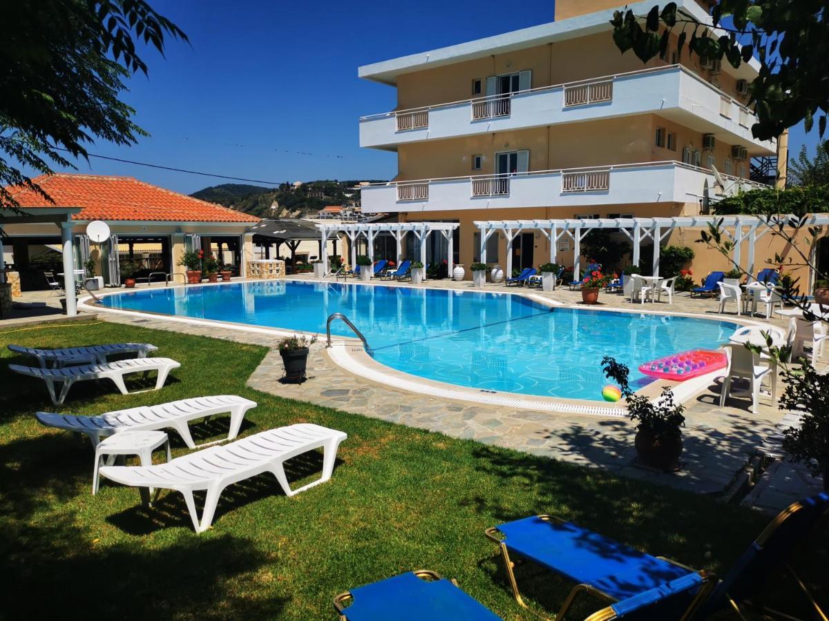 Nafsika Hotel Agios Stefanos Avliotes  Eksteriør billede