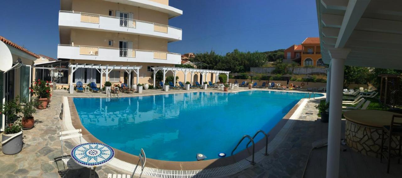 Nafsika Hotel Agios Stefanos Avliotes  Eksteriør billede