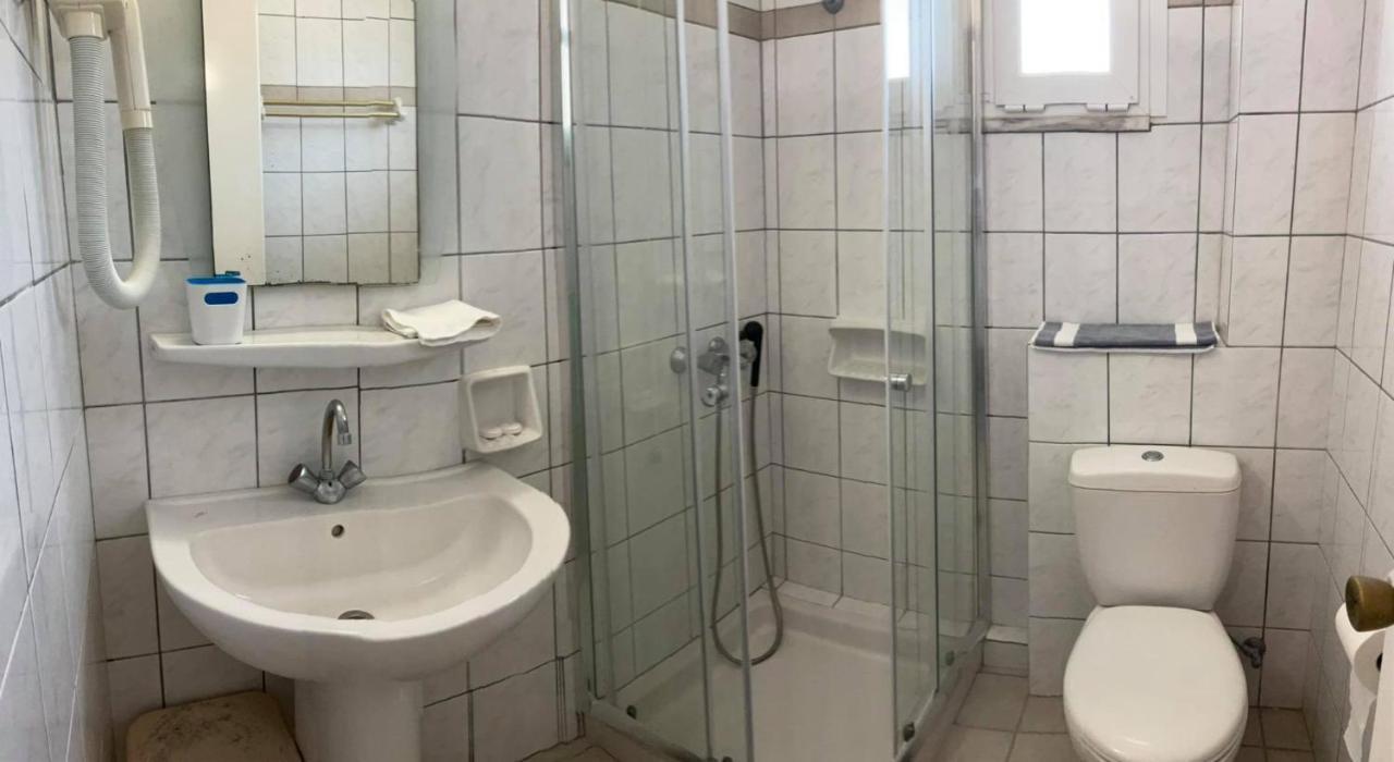 Nafsika Hotel Agios Stefanos Avliotes  Eksteriør billede