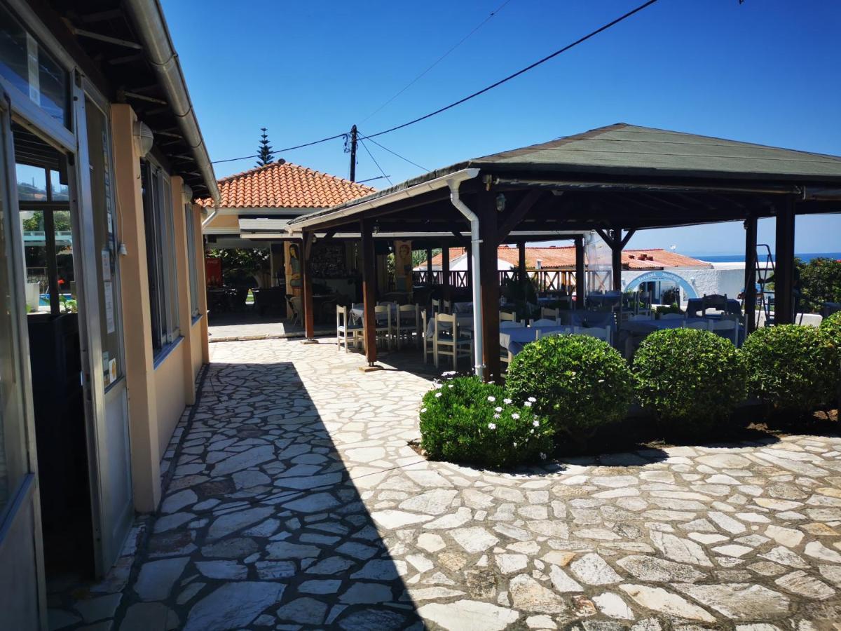 Nafsika Hotel Agios Stefanos Avliotes  Eksteriør billede