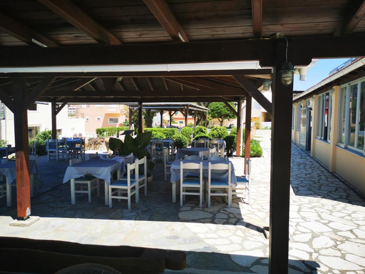 Nafsika Hotel Agios Stefanos Avliotes  Eksteriør billede