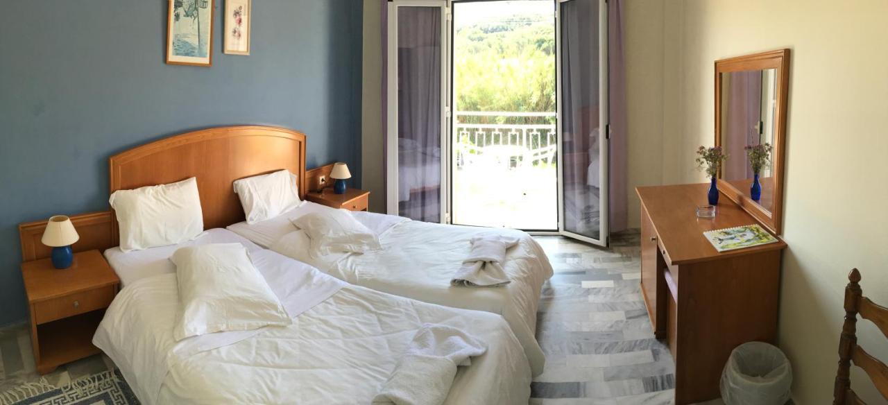 Nafsika Hotel Agios Stefanos Avliotes  Eksteriør billede